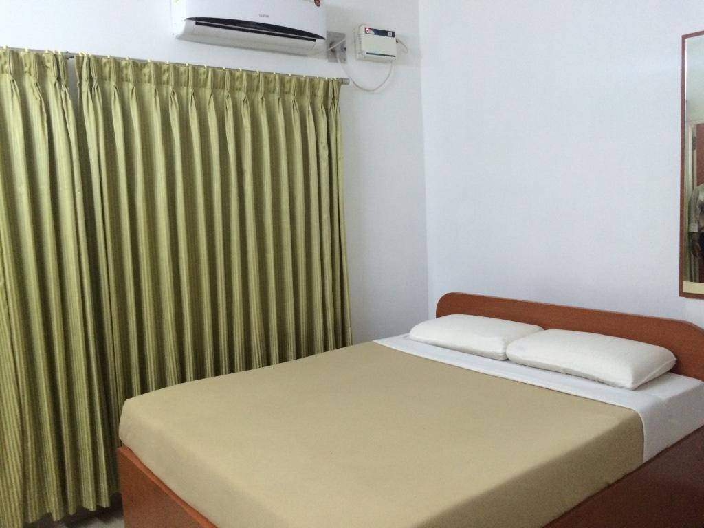 ホテル Surag Residency Tiruchirappalli エクステリア 写真