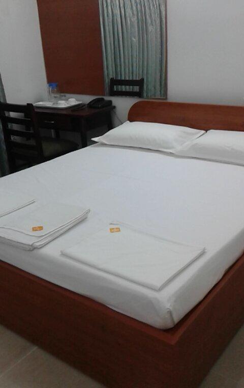 ホテル Surag Residency Tiruchirappalli エクステリア 写真