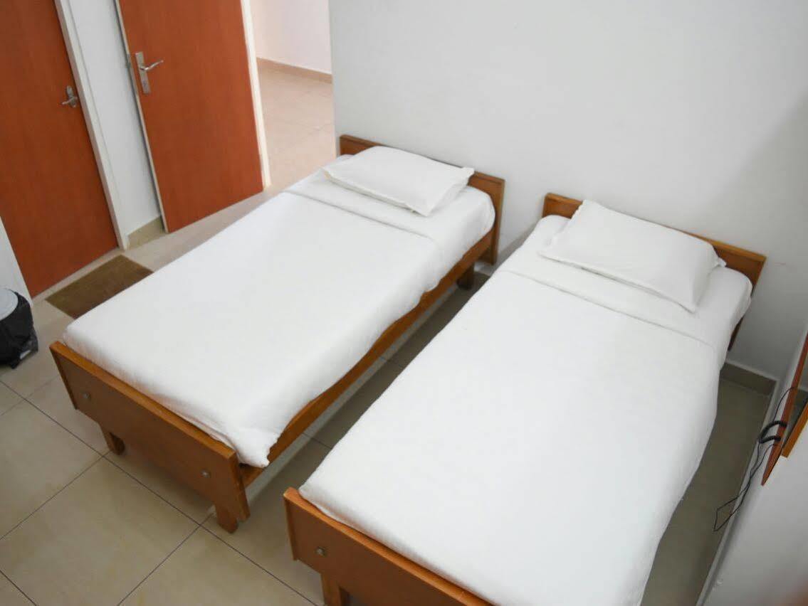 ホテル Surag Residency Tiruchirappalli エクステリア 写真